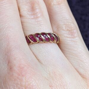 14k gold ruby band 